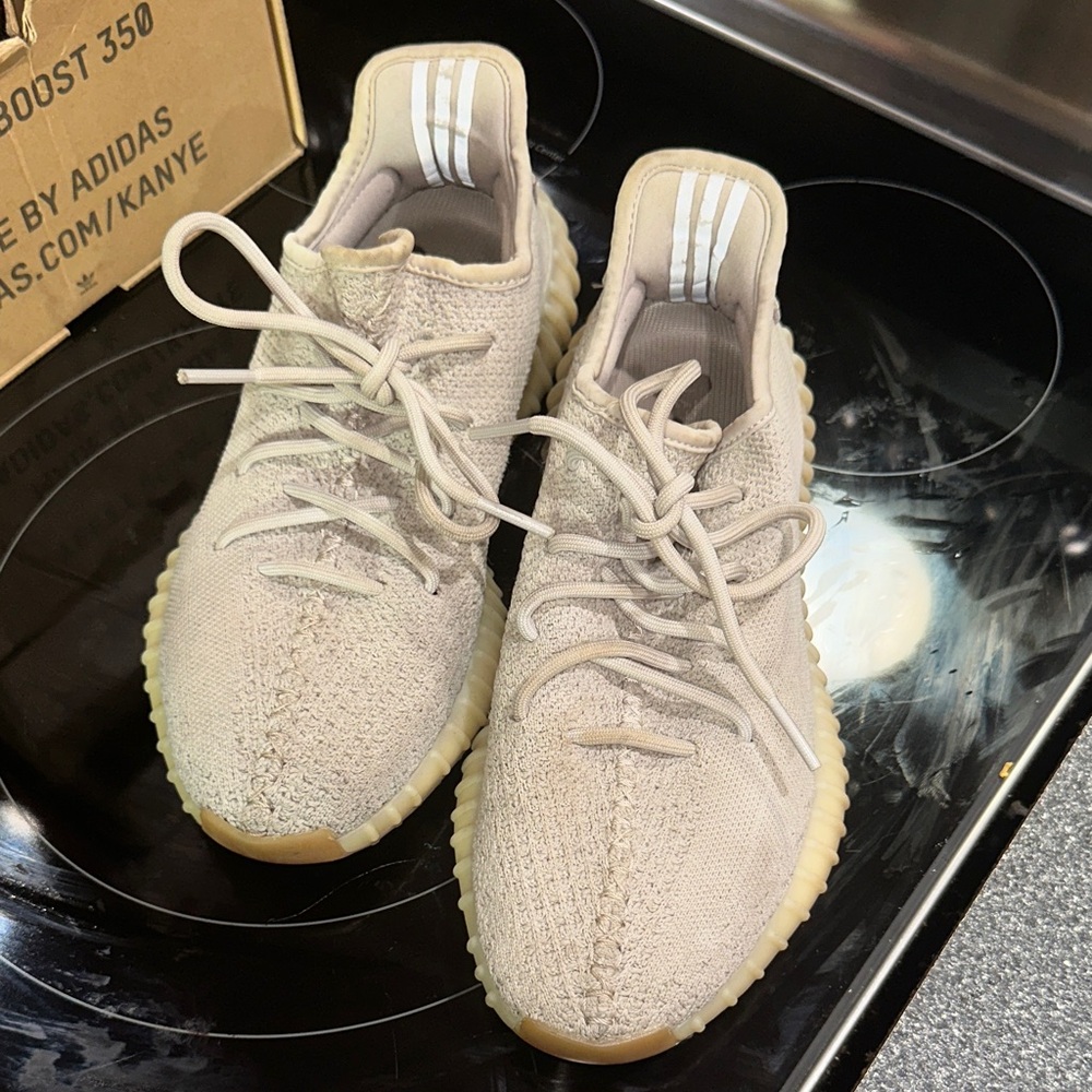 Adidas Yeezy Boost 350 V2 Sesame